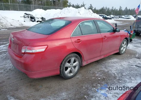 2011 Toyota Camry Se z USA, uszkodzony, nr VIN 4T1BF3EK4BU747014